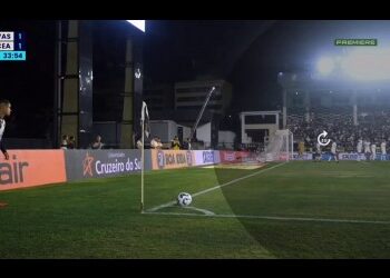 Jogada colombiana resulta no 2º gol do Vasco contra o Ceará