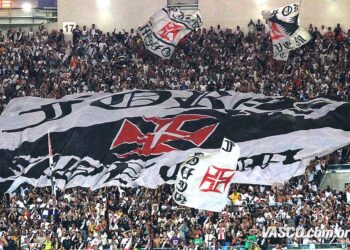 Ingressos de meia-entrada para o setor sul do Maracanã: esgotados para Flamengo x Vasco.