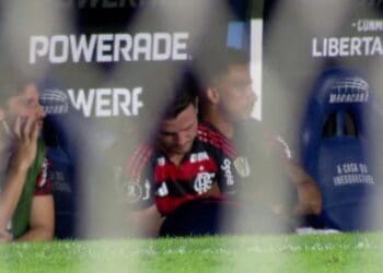 Flamengo não deverá contar com Jorginho e Saúl contra o Vasco neste domingo.