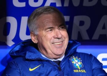 Comissão técnica da Seleção Brasileira acompanhará Vasco x Cruzeiro em São Januário.