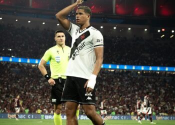 Números de Cauan Barros no Brasileiro 2025 com a camisa do Vasco