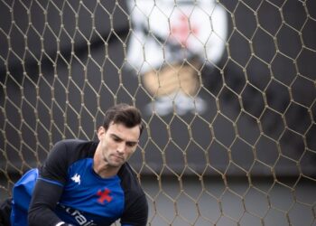 Vasco posta fotos do treino desta 3ª-feira: Fotos do trabalho em campo.