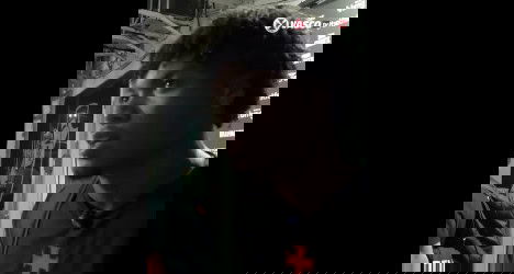 Jogador do Vasco falando com a imprensa.