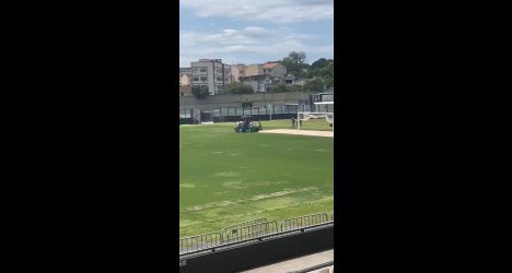 Jardim de estádio de futebol na cidade brasileira.