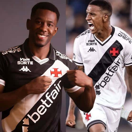 Jogadores do Vasco com uniforme preto e branco.