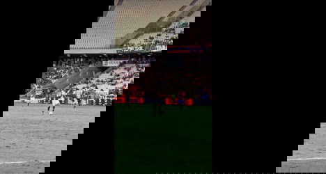 Jogador do Vasco em campo.