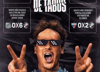 Goleiro do Vasco com óculos de pixel e gesto de vitória.