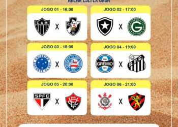 Partida de futebol com logos dos times.