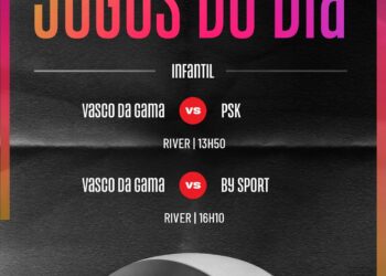 Jogo de futebol para crianças com bola e logo Grupo Invictus.