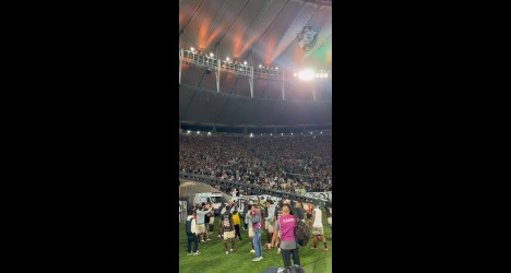 Torcida do Vasco no estádio.