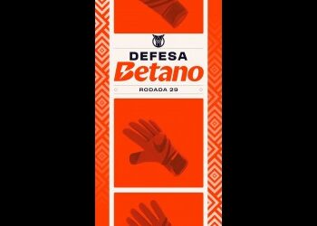 Guarda-chuva de proteção Betano vermelha com logo.