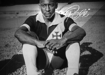 Edson Arantes do Nascimento, Pelé, jogador de futebol brasileiro dos anos 1940.