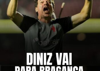 Diniz vai comemorar vitória em campo do Vasco.