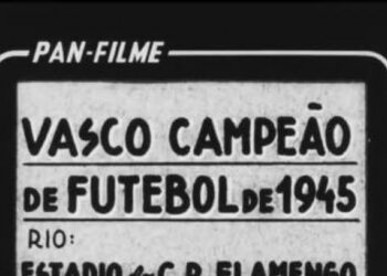 Confira o vídeo da partida entre Flamengo e Vasco, que terminou em 2 a 2 na última rodada do Carioca de 1945, a qual garantiria ao Vasco o título de campeão invicto de Terra e Mar.