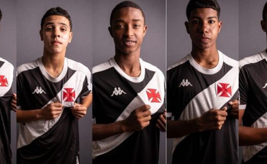 Vasco com uniforme preto e branco, jogadores jovens sorrindo.