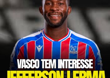 Jogador do Vasco com uniforme 2026.