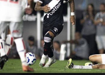 David é punido com o 3º cartão amarelo e não atuará contra o Juventude neste sábado.