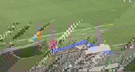 Jogadores do Vasco no campo de treino.