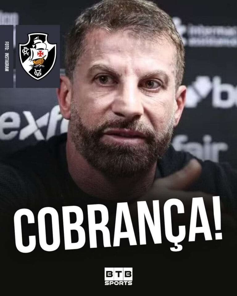 Futebolista com expressão séria na entrevista.