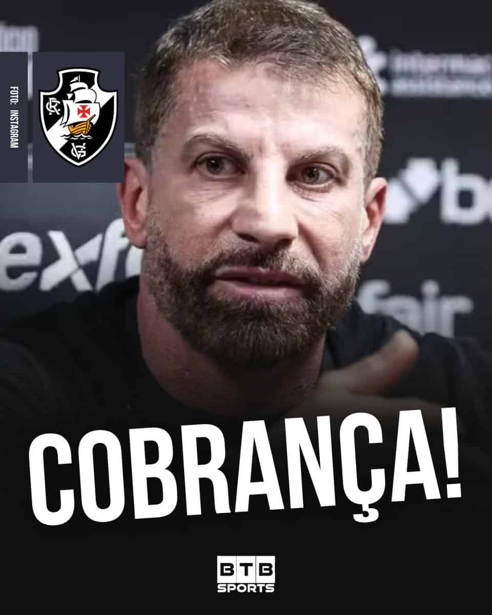 Futebolista com expressão séria na entrevista.