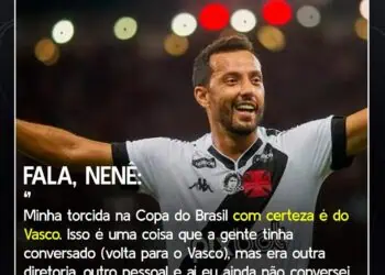 Vasco na camisa do jogador durante partida.