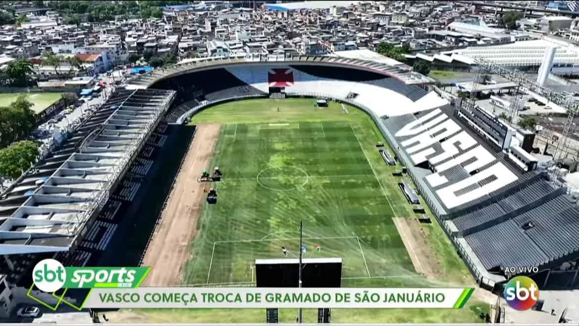 Futebol campo do estádio Vasco da Gama vistoria montagem.