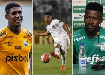 Jogador sorridente de uniforme amarelo.