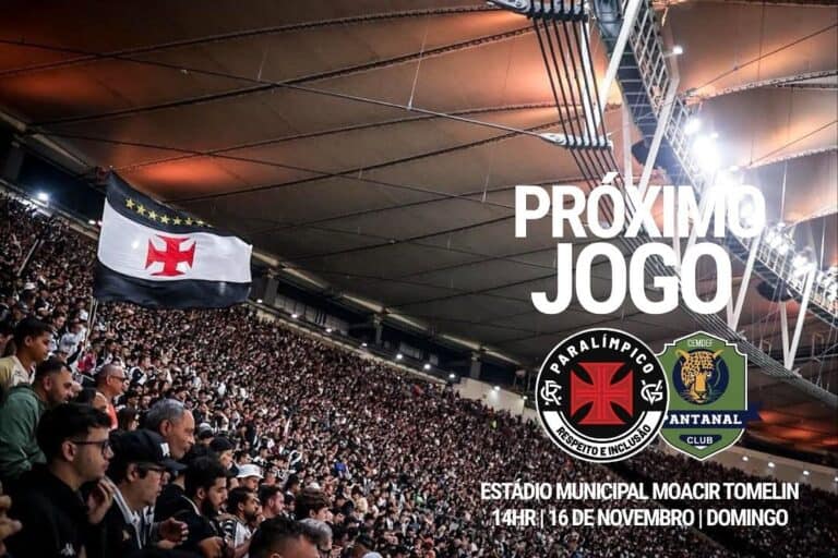 Torcida do Vasco no estádio moacir tomein.