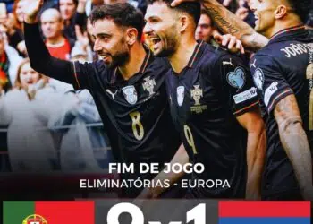 Resultado de uma partida de futebol entre Portugal e Armênia, com placar 9x1, mostrando jogadores comemorando na torcida.