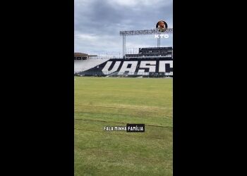 Veja mais um vídeo do campo de São Januário neste domingo.