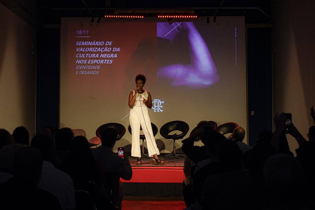 Seminário sobre cultura negra nos esportes.