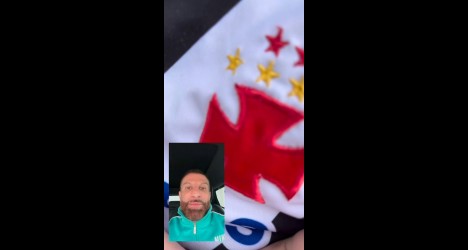 Estádio do Vasco da Gama com bandeira e torcedor; camisa e bandeira do Vasco.