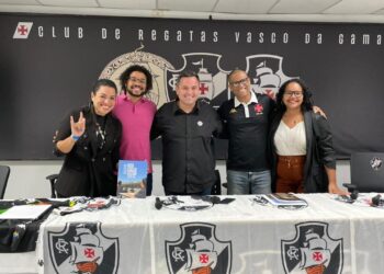Amigos do Vasco em evento na sede do clube.