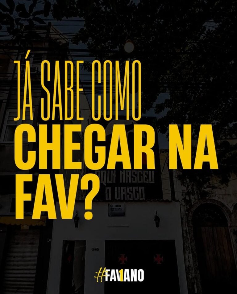 1. Fachada do restaurante com letreiro iluminado.