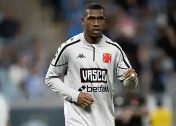 Com renovação de contrato, Vasco busca proteger Rayan de investidas de equipes europeias