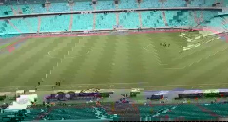 Campo de futebol do estádio do Vasco, vista ampla.