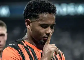 Atlético de Madrid, Roma e Torino mostram interesse no jovem vascaíno Eguinaldo, atualmente no Shakhtar Donetsk.