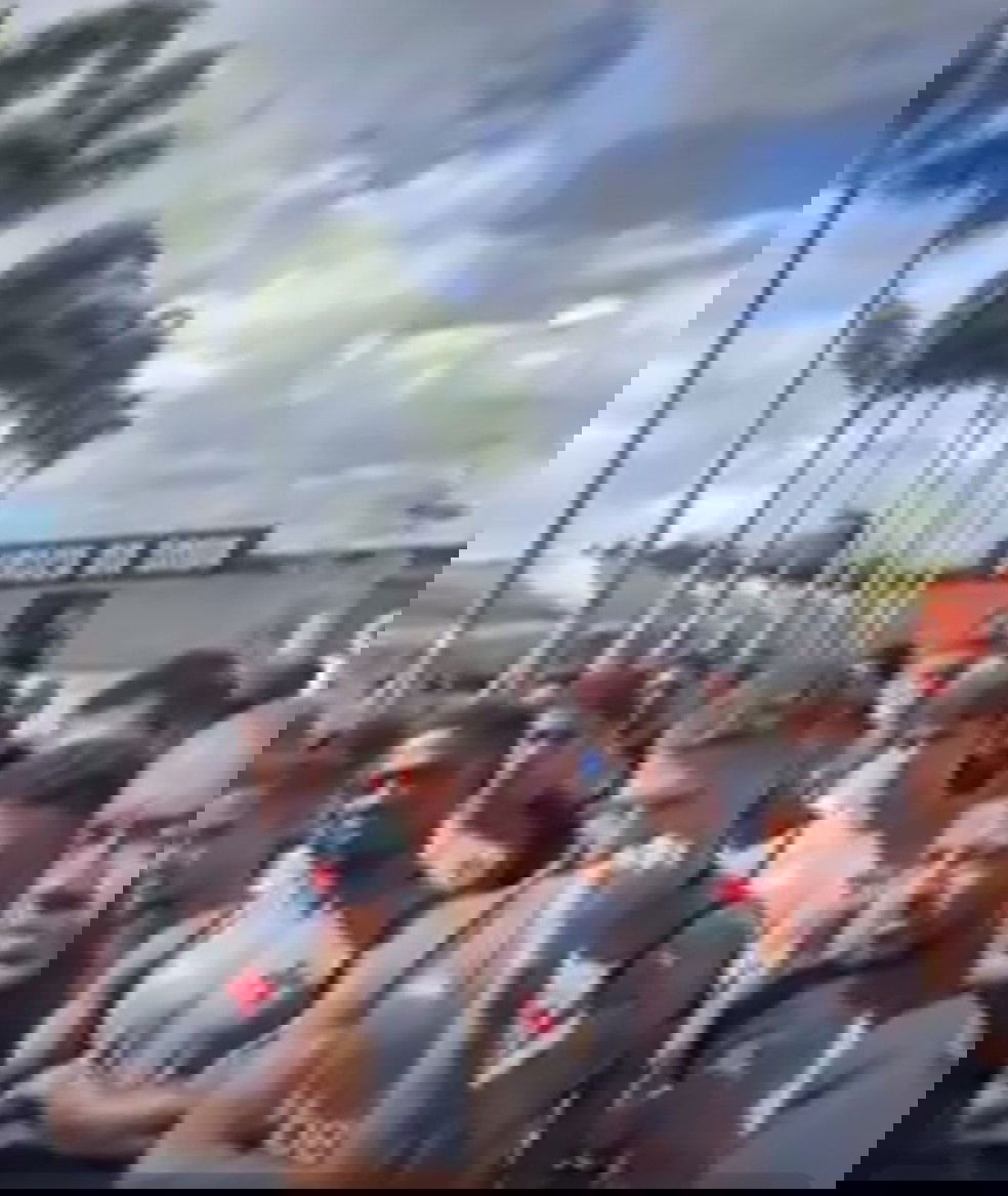 20251125-180553-1-15-jogadores-do-vasco-ouvem-cobrancas-de-torcedores-de-organizada-no-ct-foto-reproducao-1 Jogadores do Vasco ouvem cobranças de torcedores de organizada no CT — Foto: Reprodução