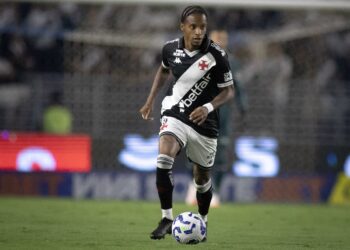 Tchê Tchê ressalta desempenho positivo do Vasco na sua classificação para a Copa do Brasil.