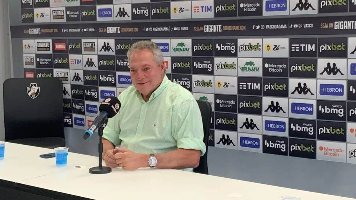 Abel Braga durante entrevista coletiva