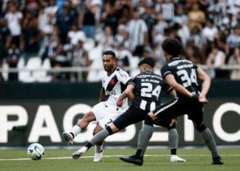 Alex Teixeira em Botafogo x Vasco