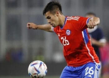 Alexander Aravena pela Seleção do Chile