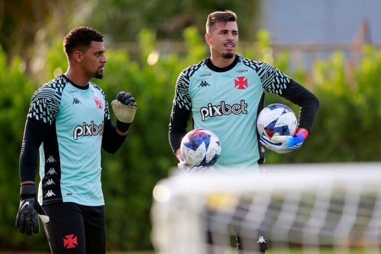 Alexander e Ivan em treino do Vasco nos Estados Unidos