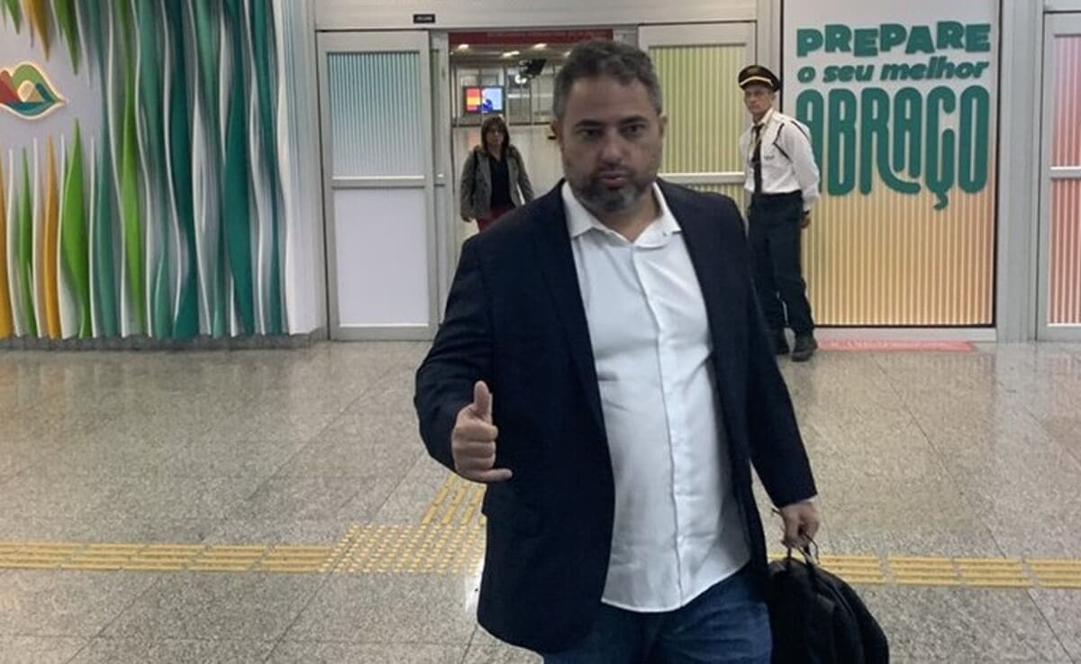 Alexandre Mattos em chegada ao Rio de Janeiro