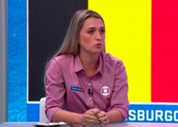 Jornalista Ana Thaís Matos