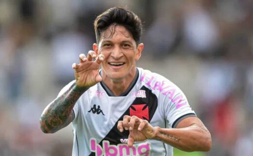 Germán Cano festejando gol contra o Coritiba