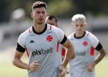 Manuel Capasso treino no CT Moacyr Barbosa