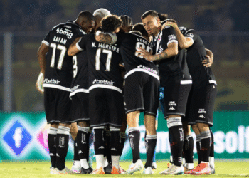 Triunfo do Santos contra o Juventude mantém o Vasco na zona de rebaixamento do Brasileirão.