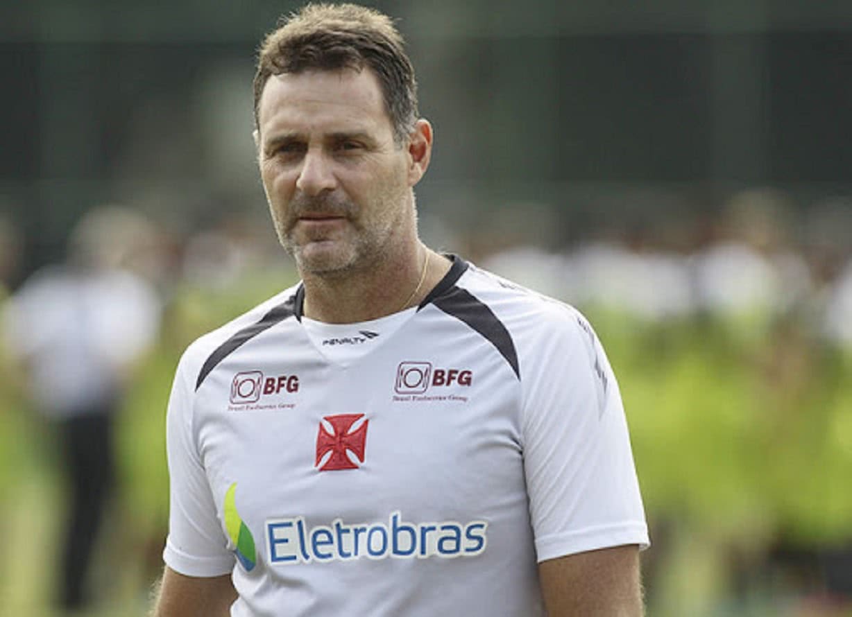 Carlos Germano era preparador de goleiros do Vasco em 2013