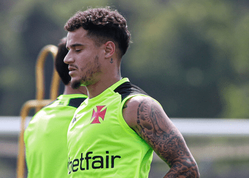 Philippe Coutinho apresenta bom desempenho nos treinos e tem altas chances de ser convocado para a partida contra o Urubu.